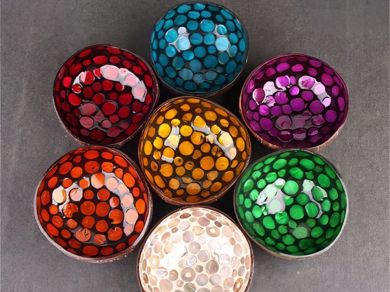 पॉलिश किया हुआ नारियल का परोसने का बर्तन